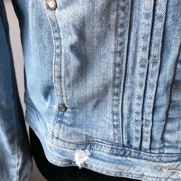 Jean Jacket Medium - Picture 5 of 8